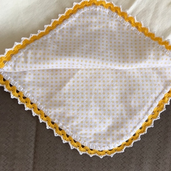 Handmade Flannel baby blanket - Picture 3 of 7